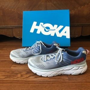 Hola running sneakers